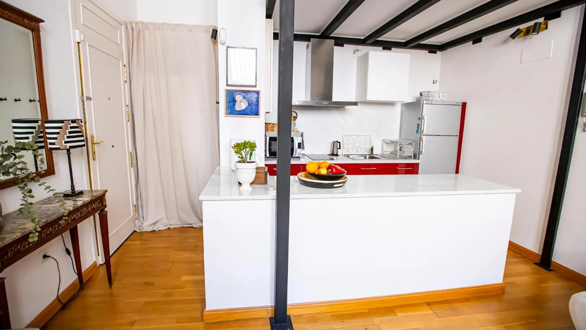 Beautiful Duplex Apartment In Seville