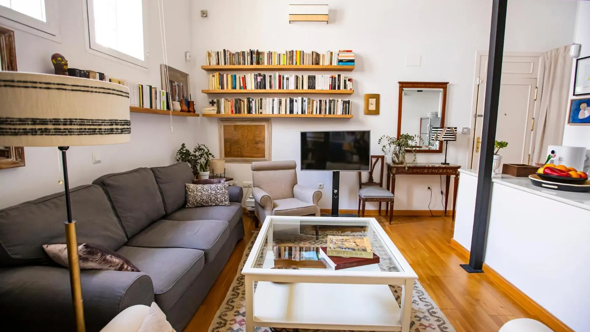 Beautiful Duplex Apartment In Seville