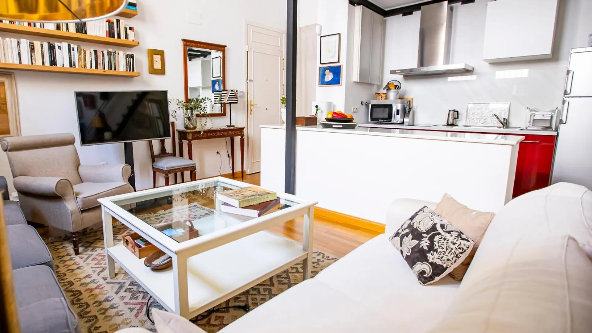 Beautiful Duplex Apartment In Seville 0*,