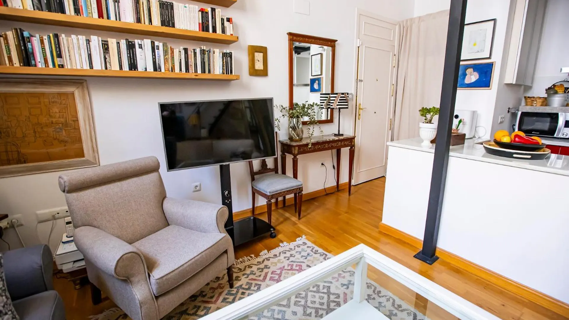 Beautiful Duplex Apartment In Seville 0*,